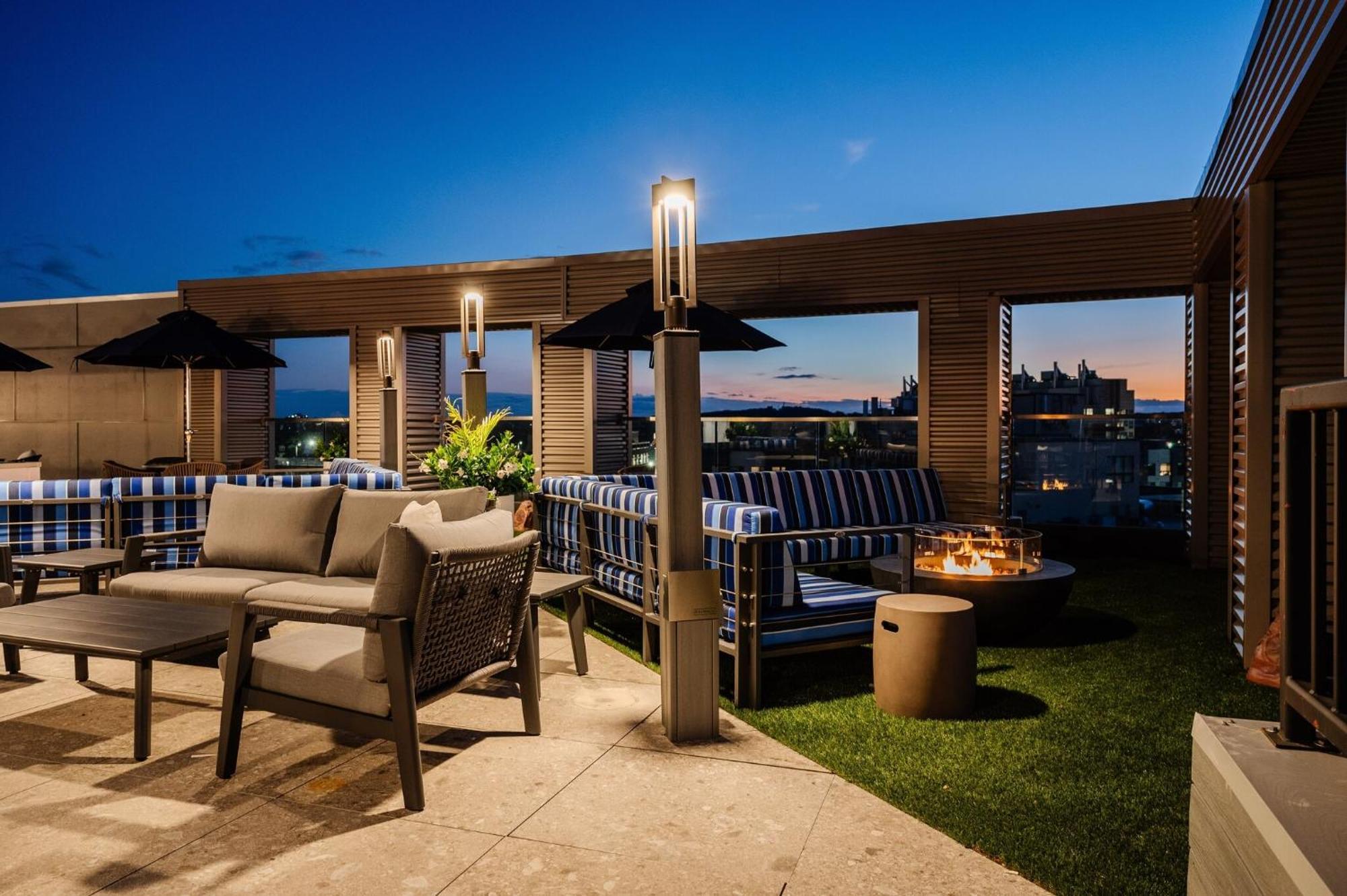 Luxury Apartments By Hyatus At Pierpont New Haven Extérieur photo